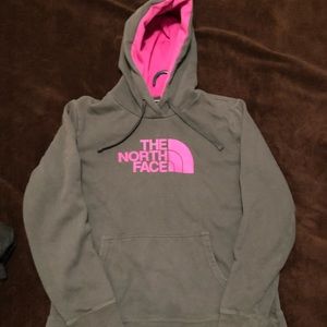 Woman’s L NorthFace hoodie